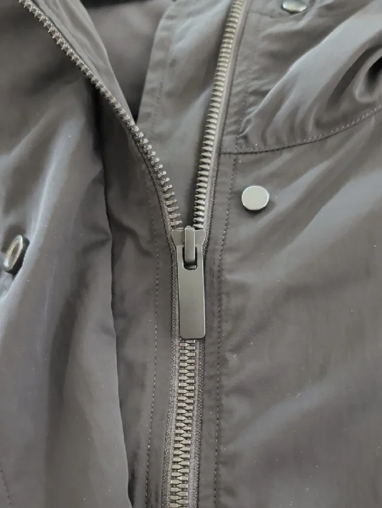 Lululemon Cropped Utility Windbreaker Jacket Black EUC - Picture 6 of 8